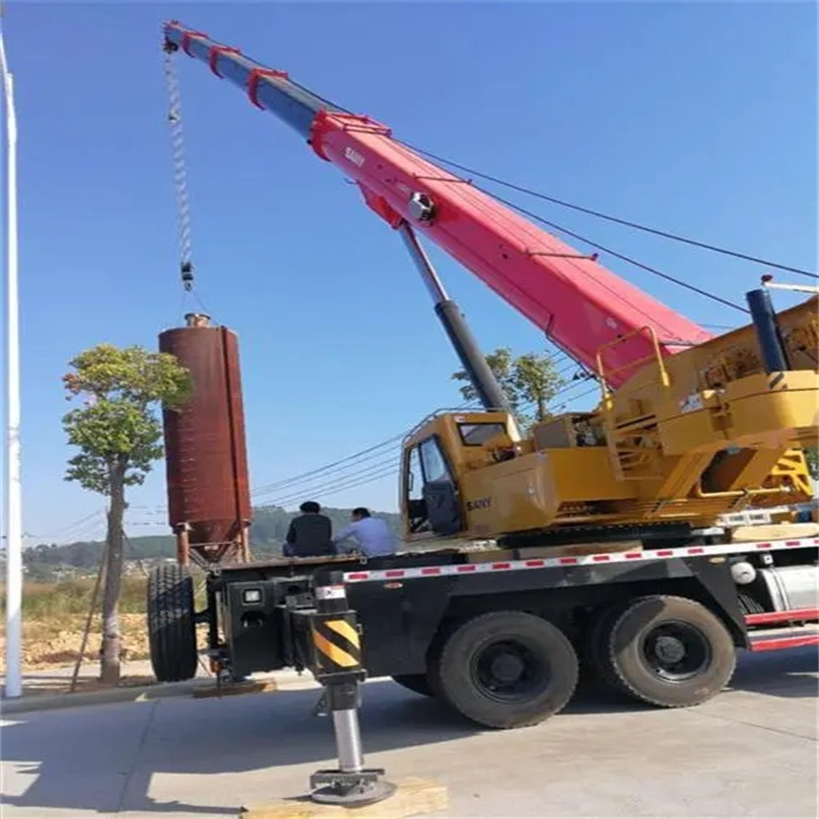 潜江专业吊车租赁多少钱